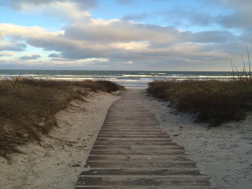 Ferienwohnung Strandlaeufer Juliusruh Ruang foto